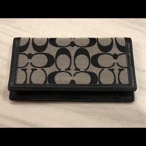 Coach Checkbook Cover Signature Jacquard Canvas